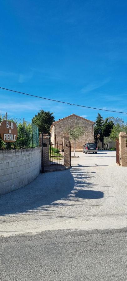 צ'ינגולי B&B Il Fienile מראה חיצוני תמונה